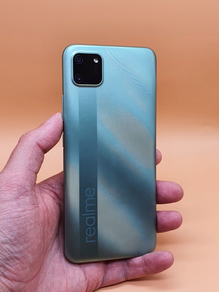 Что лучше realme c11 или xiaomi redmi 9a